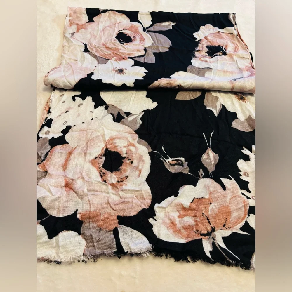 Liz Claiborne Rayon Floral Black and Pink Scarf. 27”x72” NWT - Picture 6 of 6